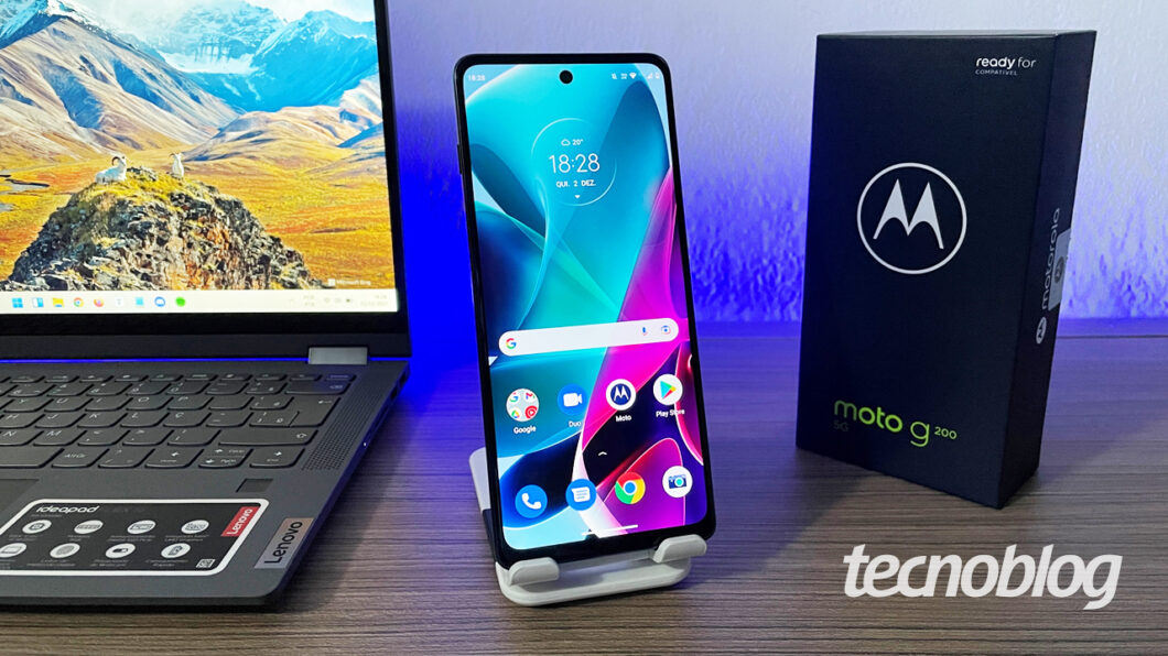 Moto G200 está entre os celulares da Motorola compatíveis com o 5G brasileiro, segundo a Anatel (Imagem: Emerson Alecrim/Tecnoblog)