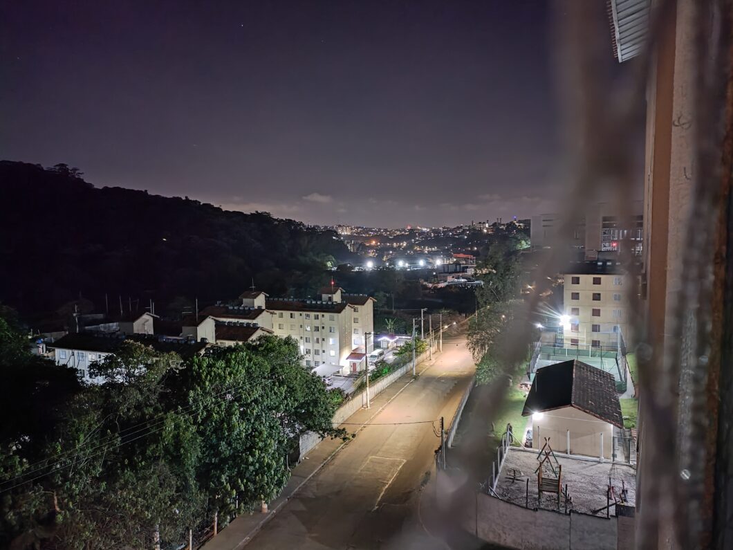 Foto tirada com a câmera principal do Realme GT ME + modo Noite (Imagem: Darlan Helder/Tecnoblog)