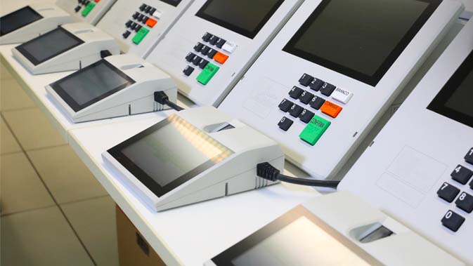 TSE anuncia nova urna eletrônica fabricada pela Positivo para Eleições 2022