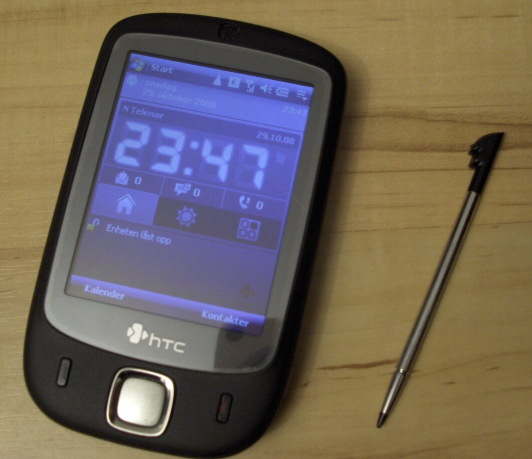 HTC Touch (Imagem: Tuomas/Wikimedia Commons)