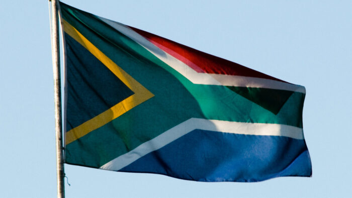 Bandeira da África do Sul admitiu espionar tráfego de internet (Imagem: Chris Eason/ Flickr)