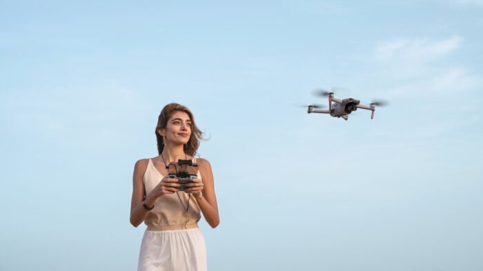 Multilaser faz acordo com DJI para vender drones Mini e Mavic no Brasil