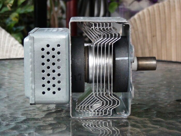 Magnetômetro de um micro-ondas(Imagem: Rusty Gouveia/Pixabay