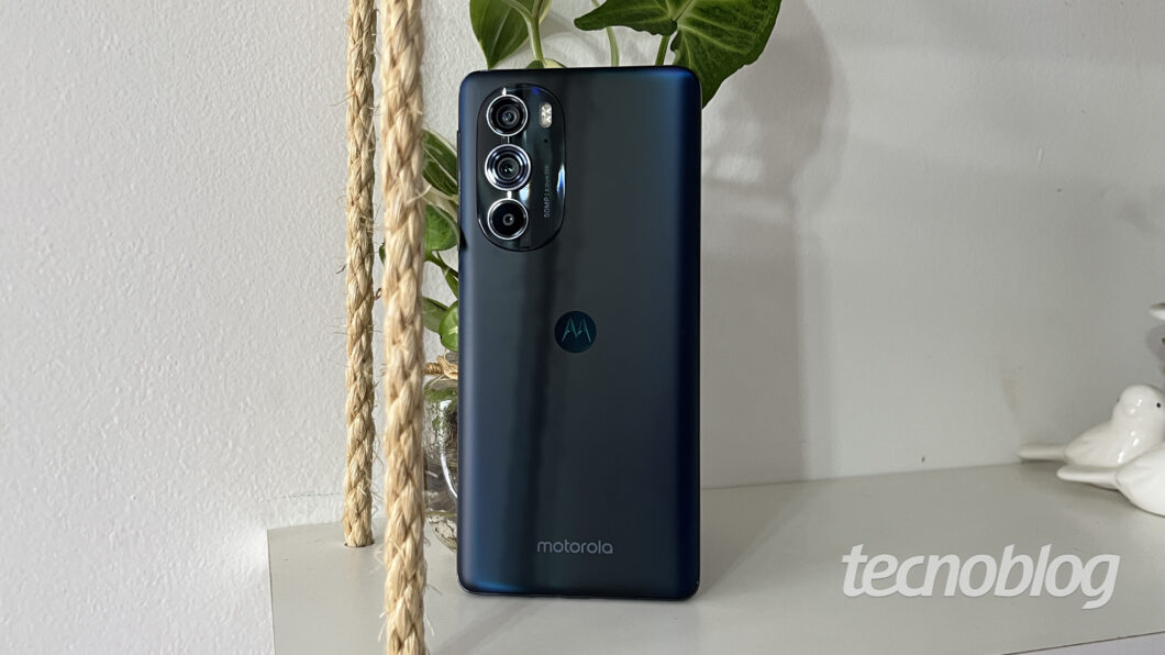 Motorola Edge 30 Pro (Imagem: Darlan Helder/Tecnoblog)