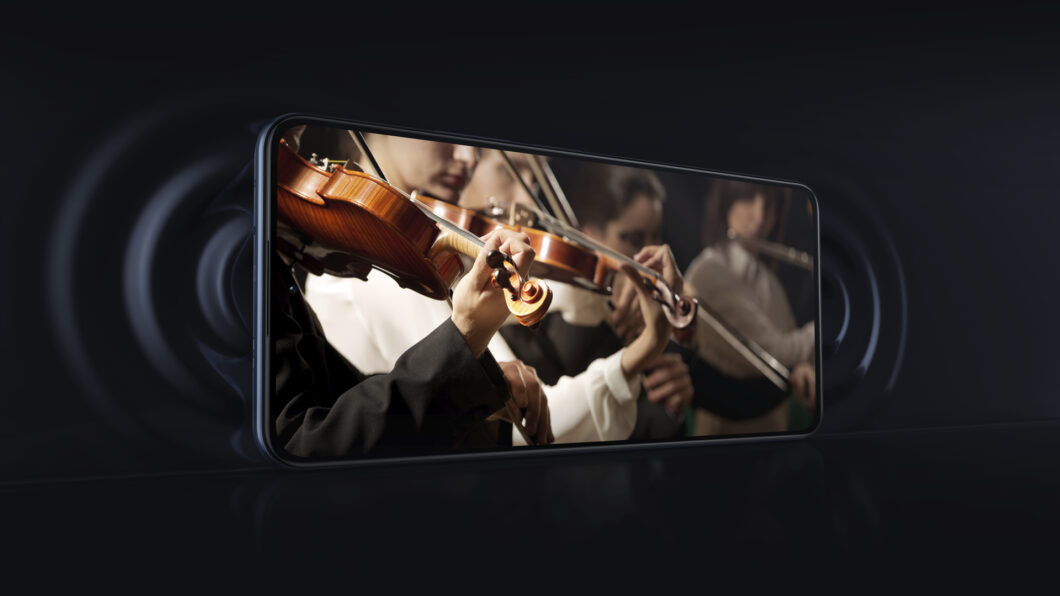 Redmi K50 Pro possui som estéreo e câmera frontal em furo na tela (Imagem: Divulgação/Xiaomi)
