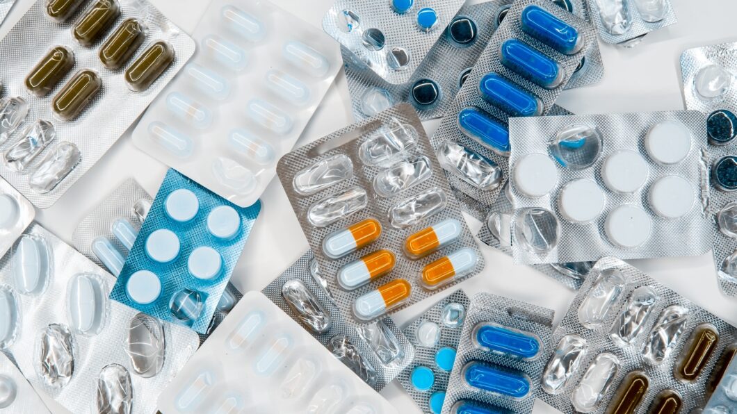 Cartelas de medicamentos; em breve, Memed promete que compra com receita digital será mais fácil