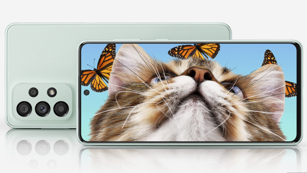 Samsung Galaxy A73 5G possui câmera frontal de 32 megapixels (Imagem: Divulgação/Samsung)