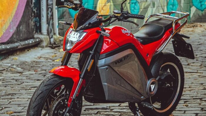 iFood e Voltz lançam moto elétrica exclusiva para entregadores de São Paulo