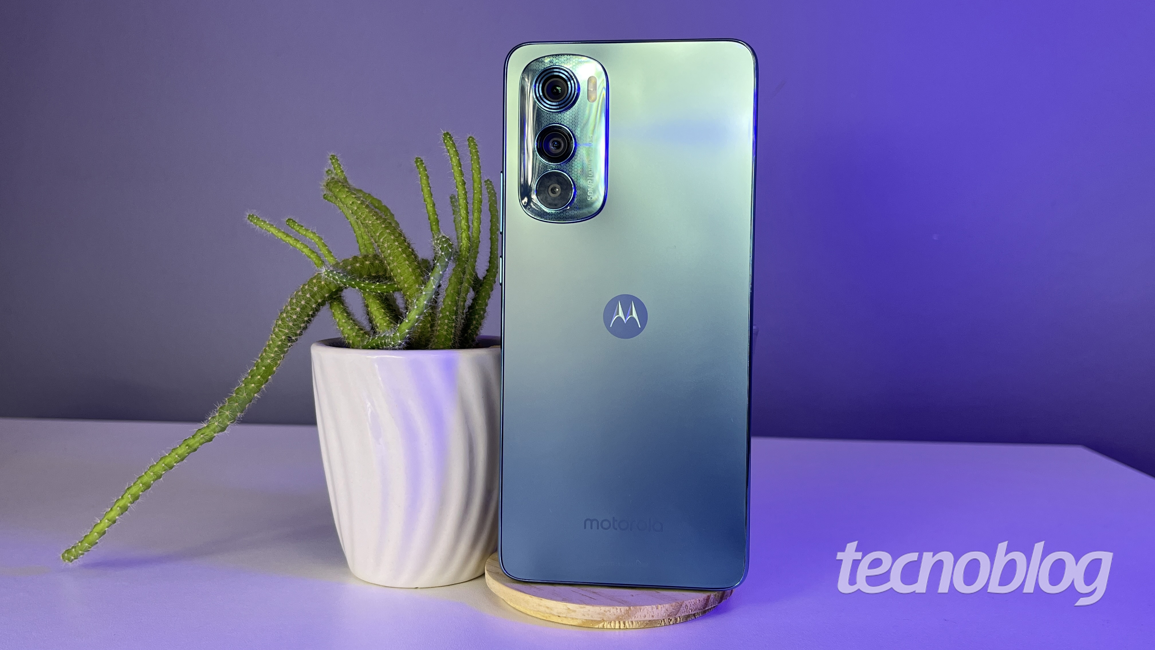 Motorola lança conta digital para usuários de celulares da marca