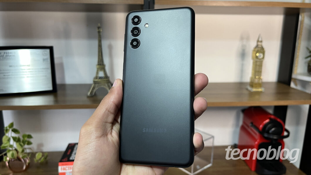 Samsung Galaxy A13 5G (Imagem: Darlan Helder/Tecnoblog)