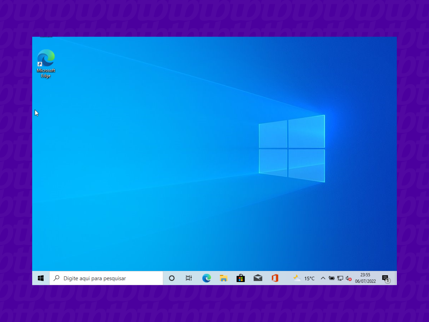Área de trabalho do Windows 10, com logo do Windows de fundo, barra de tarefas e atalho para o Edge