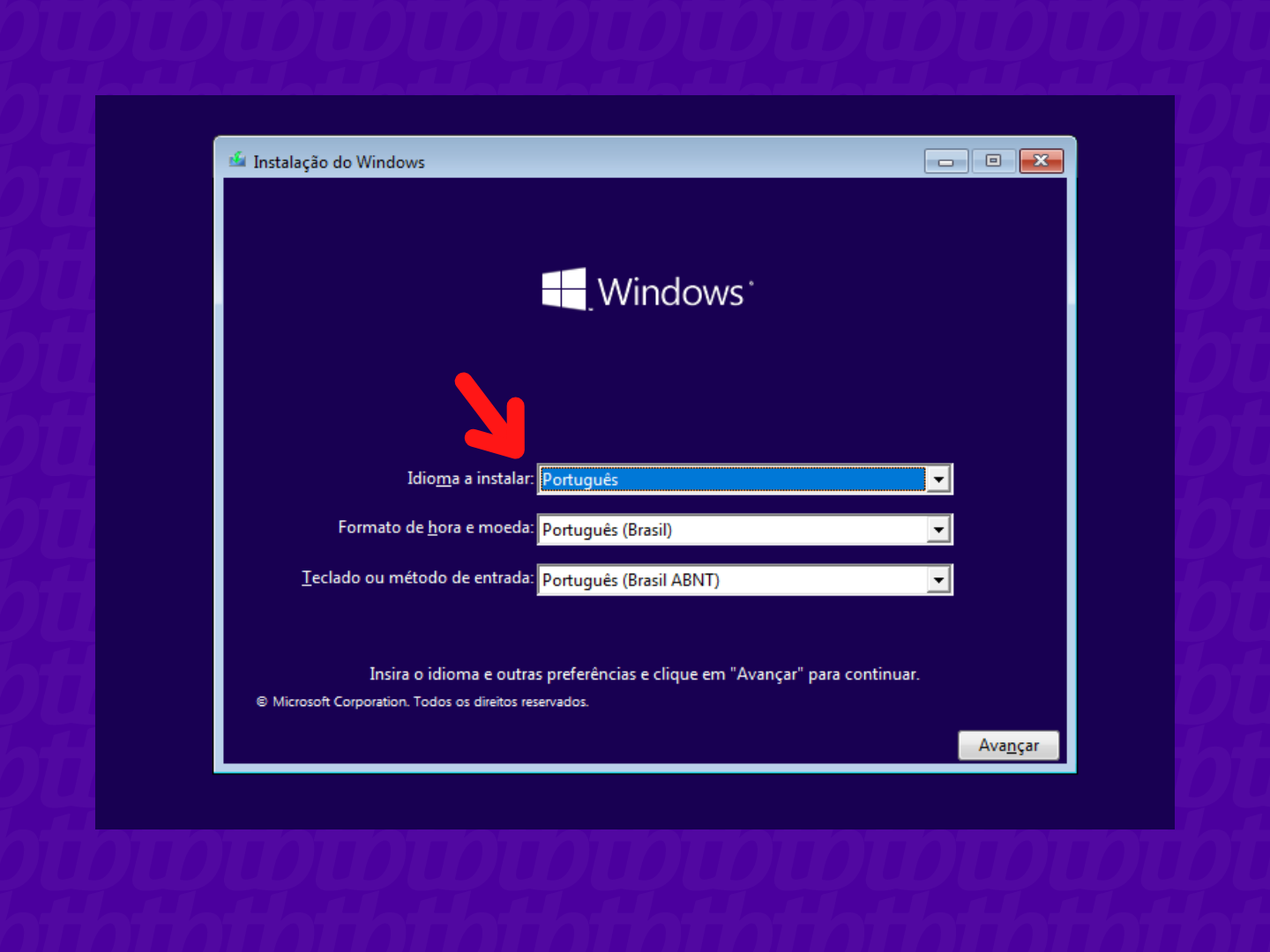 Tela de instalação do Windows com seta indicando opções de idioma