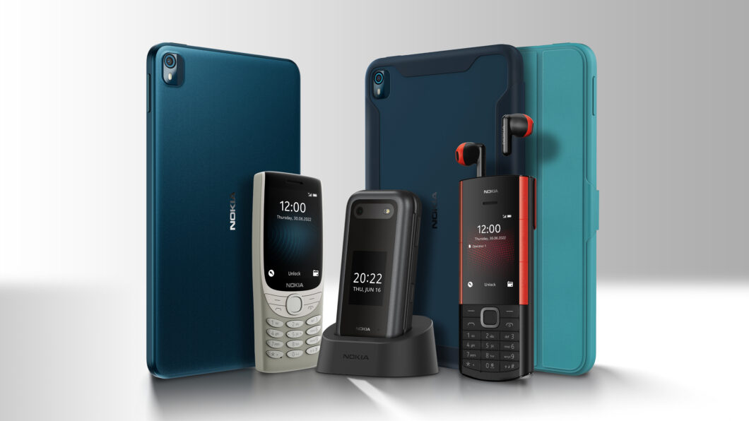 Nokia 8210 4G, 2660 Flip e 5710 XpressAudio (Imagem: Divulgação/HMD Global)