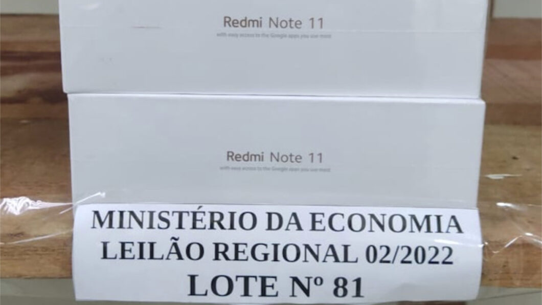Lote 81 traz três unidades do Redmi Note 11 (Imagem: Reprodução/Receita Federal)