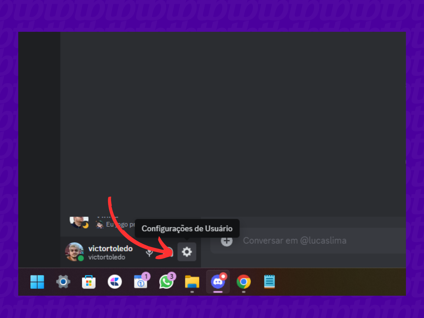 Print de uma tela de computador que mostra a página principal do Discord. Há uma seta que indica o botão de configurações, localizado no centro inferior da página, ao lado do seu nome.