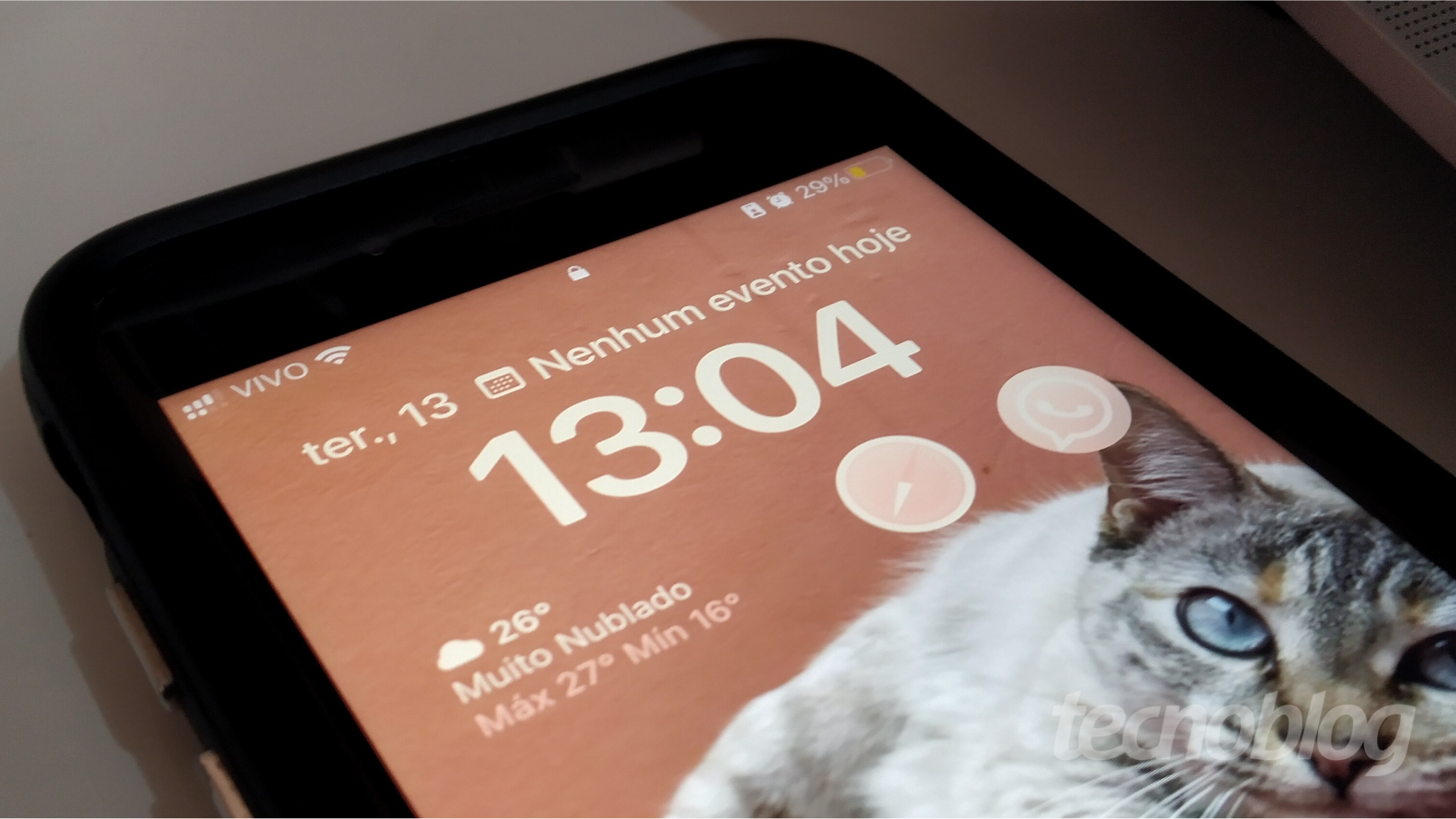 iOS 16: designer cria conceito de tela de bloqueio com reprodutor