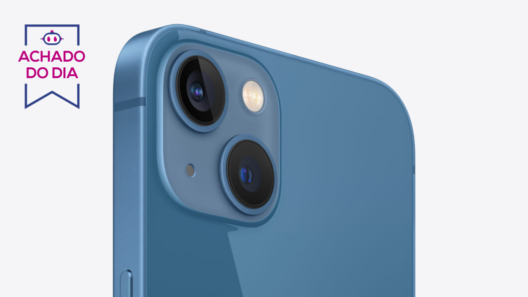 Blue iPhone 13 with TB Finds seal (Image: Disclosure/Apple)