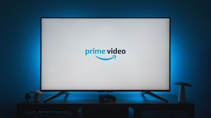 TV ligada no Amazon Prime Video