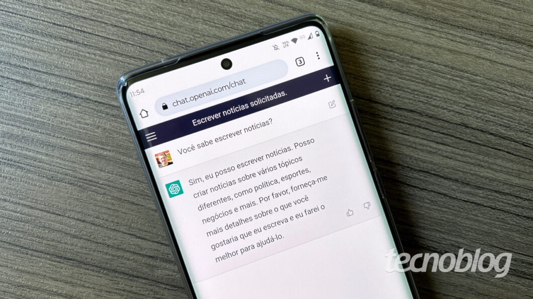 ChatGPT no celular (imagem: Emerson Alecrim/Tecnoblog)