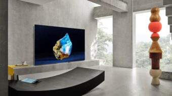 Samsung aumenta linha de TVs OLED e traz novos recursos de software