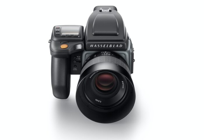 Câmera DSLR Hasselblad H6D-100C (imagem: divulgação/Hasselblad)