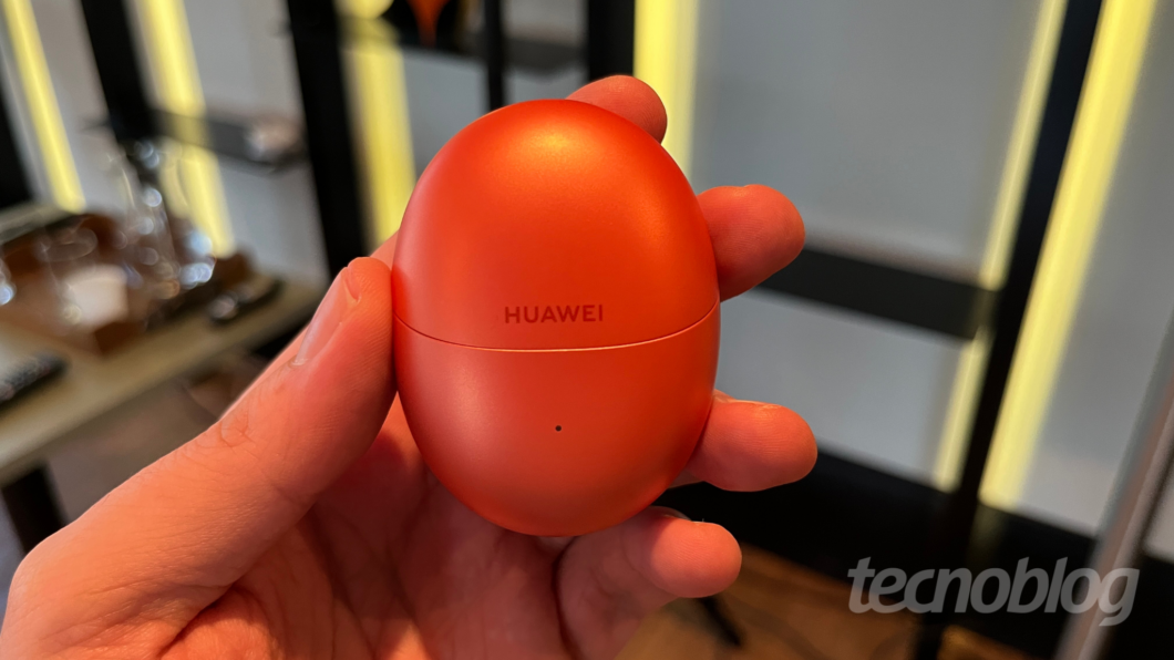 Huawei FreeBuds 5 (Imagem: Giovanni Santa Rosa/Tecnoblog)