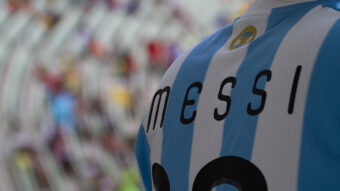 Apple pode ajudar a pagar contratação de Messi por time dos EUA