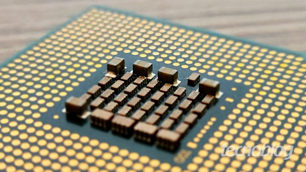 Processador Intel (imagem: Emerson Alecrim/Tecnoblog)