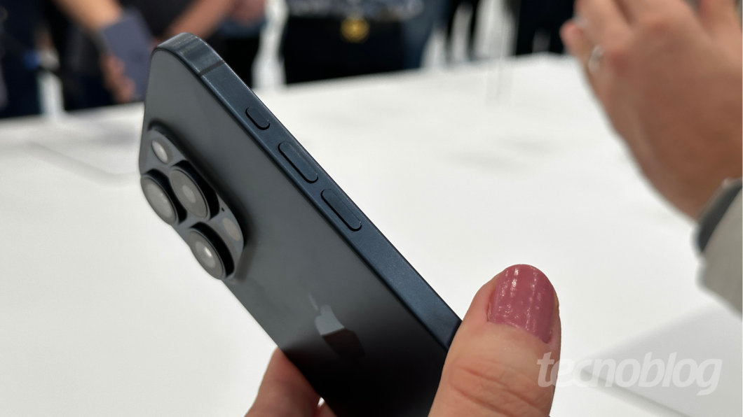 iPhone 15 Pro e Pro Max têm corpo de titânio