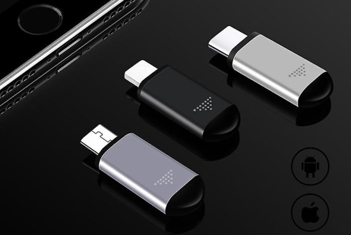 Adaptadores infravermelho com micro-USB, USB-C e Lightning (imagem: reprodução/Fruugo)