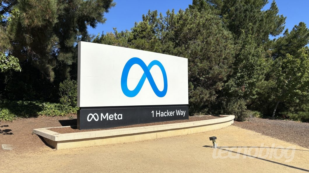 Logo da Meta no Menlo Park, Califórnia