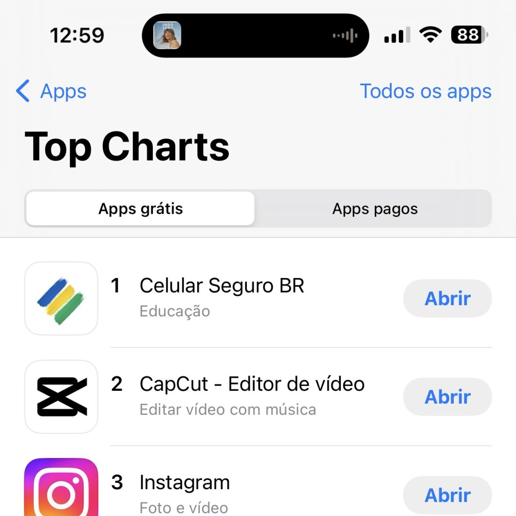 Print da App Store com o "Top Charts" e o Celular Seguro BR na posição número 1