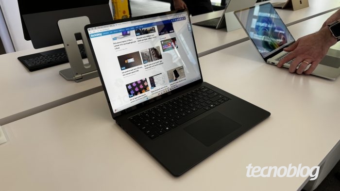 Surface Laptop com recursos nativos para IA (foto: Thássius Veloso/Tecnoblog)