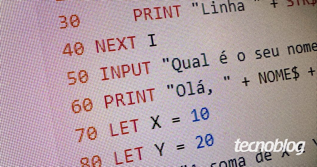 Linguagem de programação Basic faz 60 anos (imagem: Emerson Alecrim/Tecnoblog)