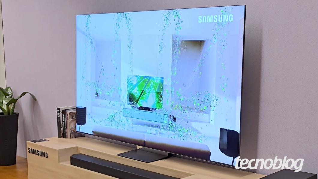 Foto de uma TV Samsung QLED AI TV