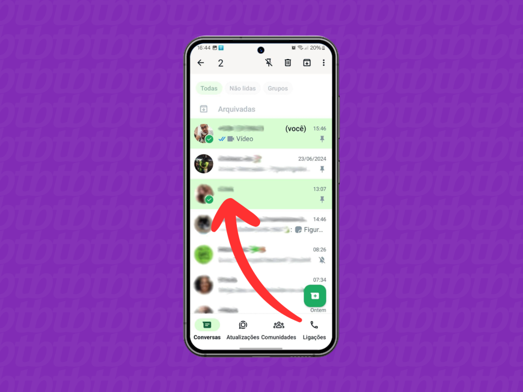 Captura de tela do aplicativo WhatsApp no Android mostra como selecionar várias conversas