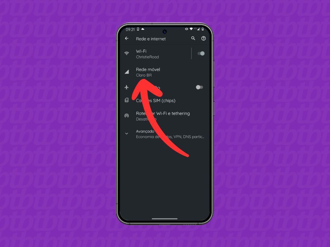 Captura de tela do celular Motorola mostra como acessar o menu "Rede móvel"