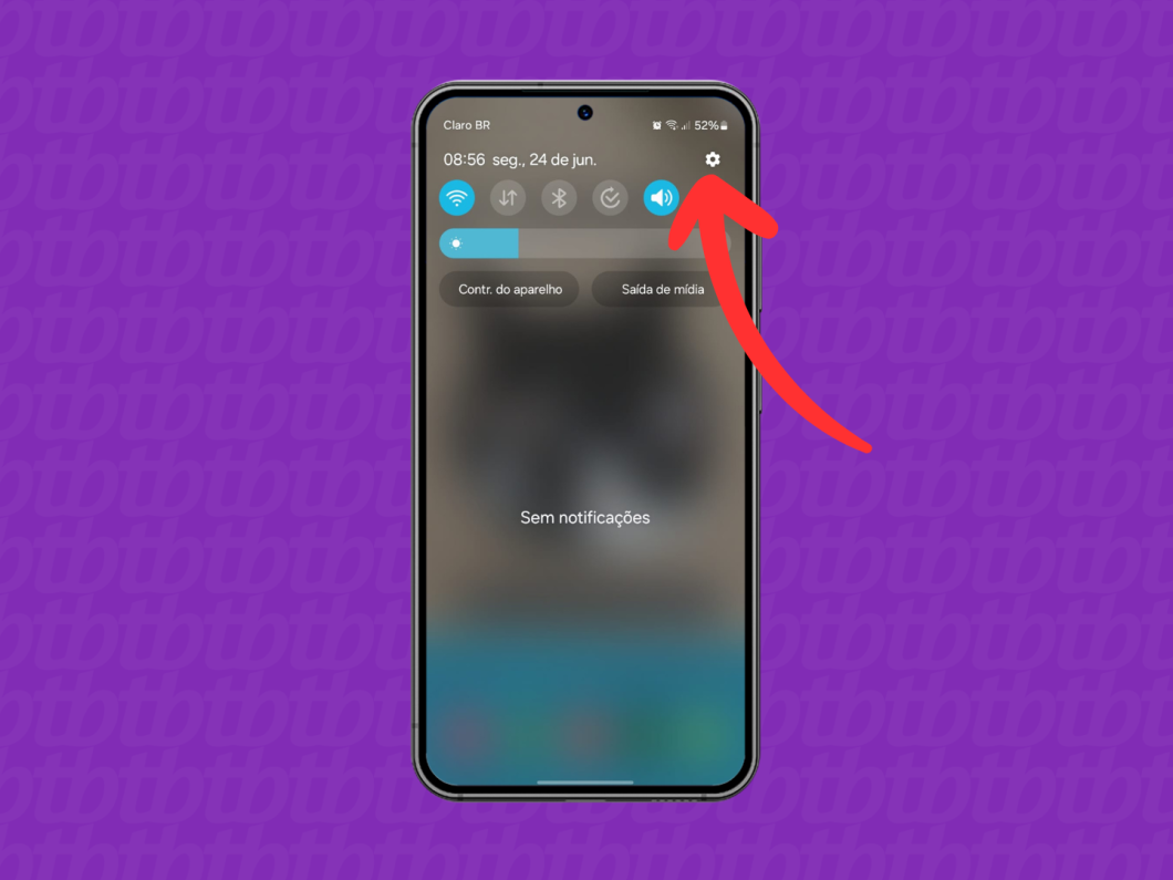 Captura de tela do celular Samsung mostra como acessar as configurações do Android no menu rápido