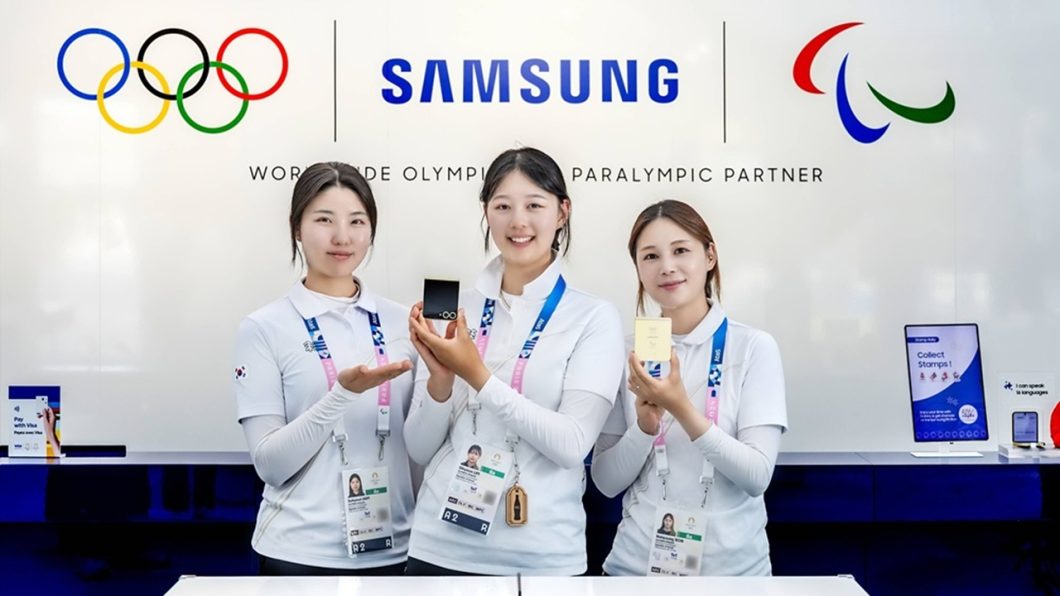 Samsung entrega versão olímpica do Galaxy Z Flip 6 a atletas (imagem: divulgação/Samsung)