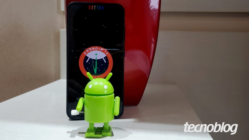 Easter egg do Android 14 e o robôzinho (bugdroid)