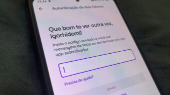 Autenticação de dois fatores, 2FA ou verificação em duas etapas se trata de uma camada de proteção exigida após a senha para fazer login em contas