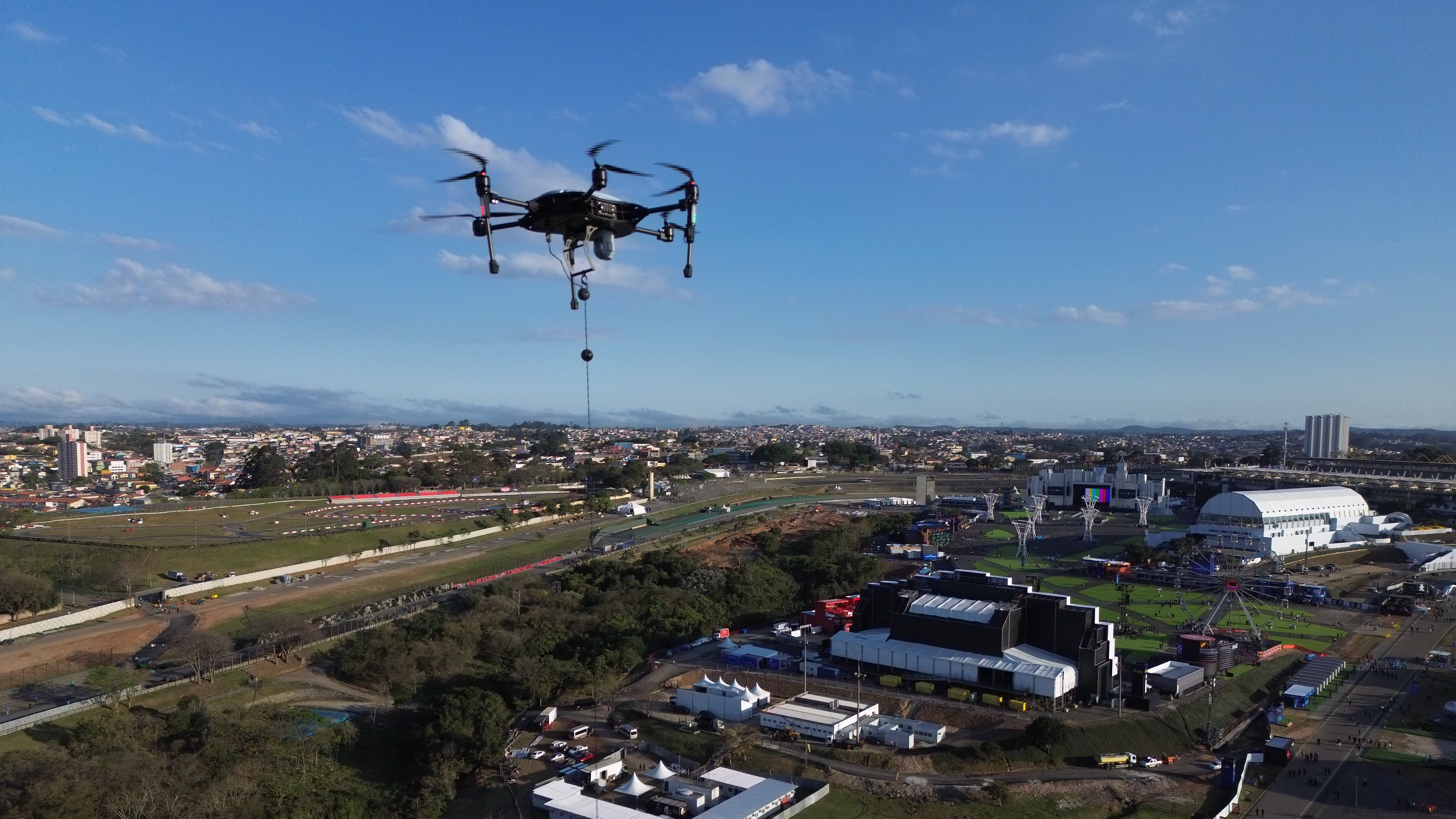 Drone Albatross sobrevoa o Autódromo de Interlagos