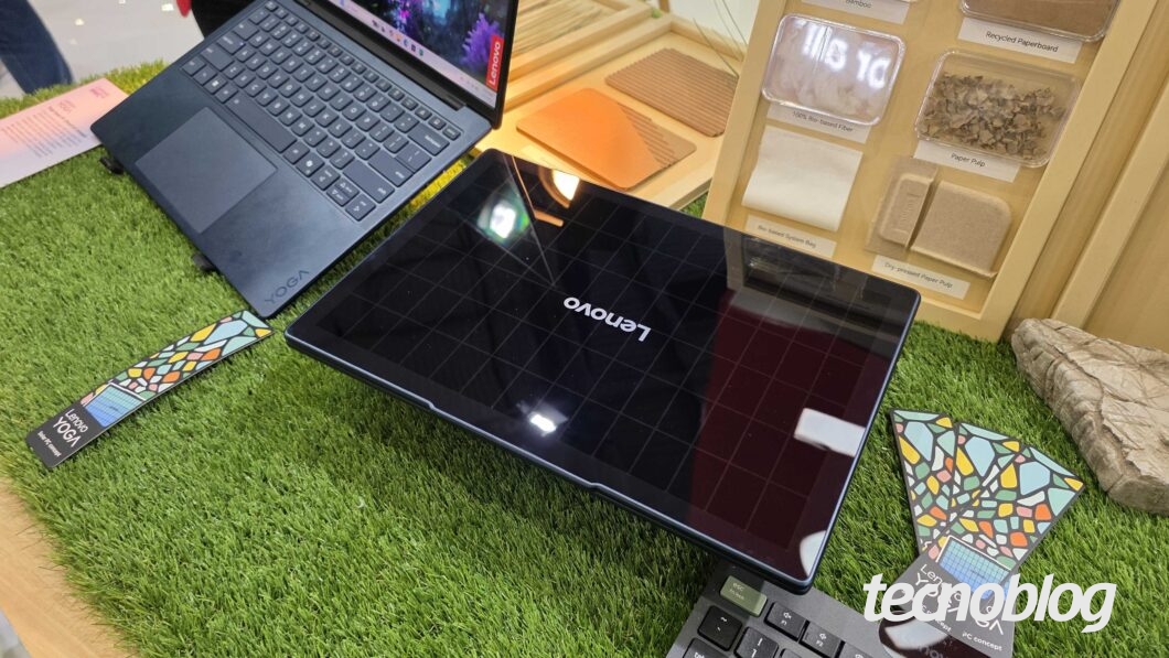 Lenovo Yoga Solar Concept PC (foto: Thássius Veloso/Tecnoblog)