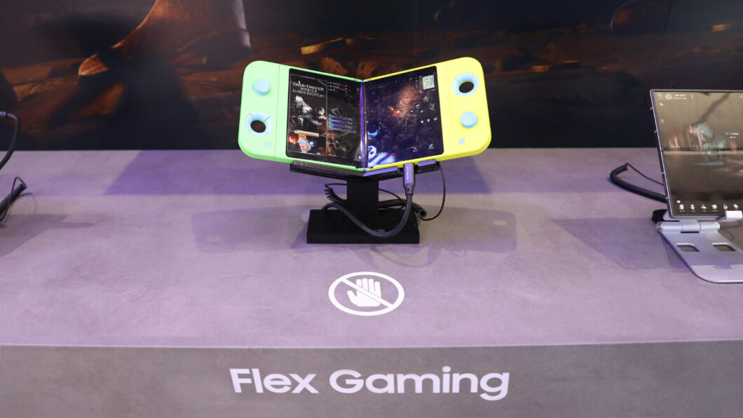 Samsung Flex Gaming é exibido na MWC 2025