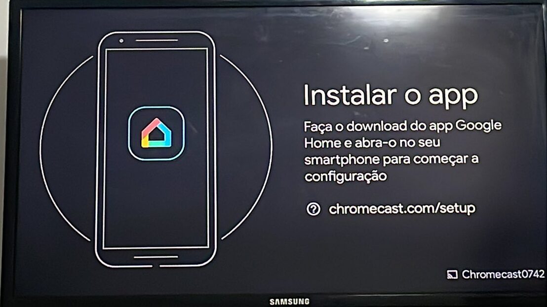 Tela de TV exibe mensagem sobre Chromecast