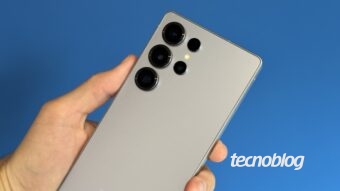 Celular voltado para empresas tem as mesmas especificações que versão normal, mas traz um ano extra de suporte, mais apps nativos e suporte ao Knox Suite.