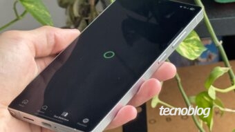 Player não abria em aplicativos móveis e no Spotify Web durante o período da manhã. Empresa reconheceu falha e negou ataque hacker.
