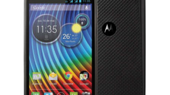 O RAZR D3 oferece um design compacto com dimensões de 119,3 mm de altura, 59,8 mm de largura e 9,8 mm de espessura, pesando 120 g. Equipado com uma tela […]