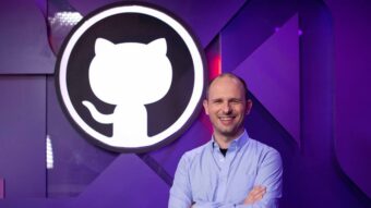 Para Thomas Dohmke, CEO do GitHub, programar é uma habilidade que deve ser aprendida desde criança, mesmo em tempos de IA.
