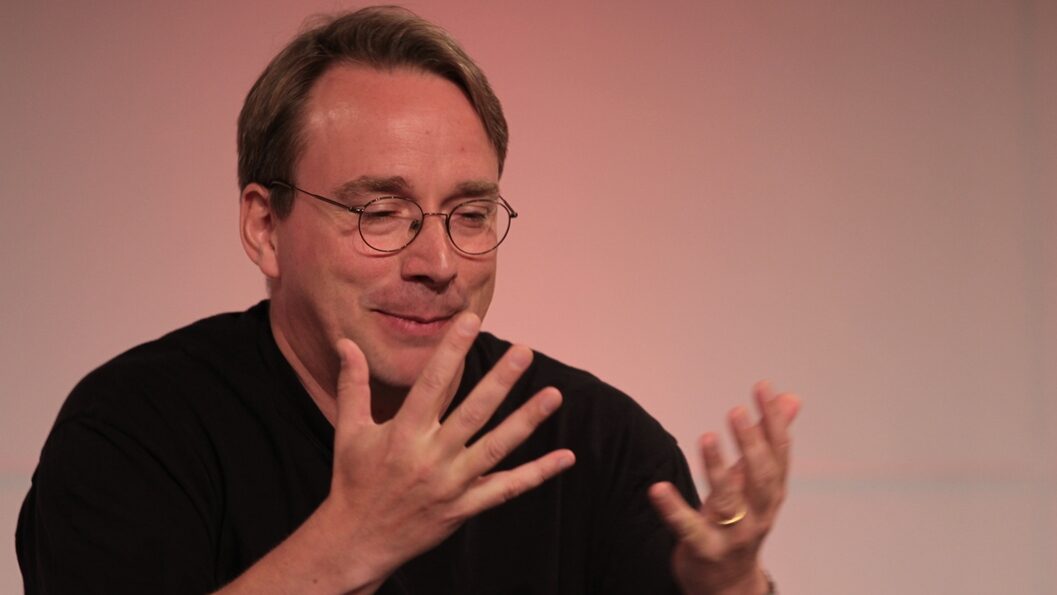 Linus Torvalds na LinuxCon 2011